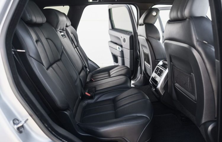 Osta kasutatud Land Rover Range Rover Sport 2016 värv hall Tallinnas