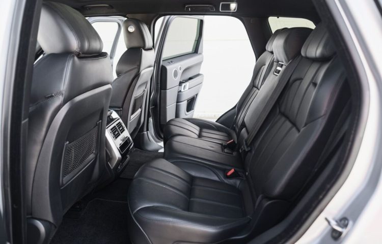 Osta kasutatud Land Rover Range Rover Sport 2016 värv hall Tallinnas