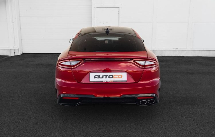 Osta kasutatud Kia Stinger 2018 värv punane Tallinnas