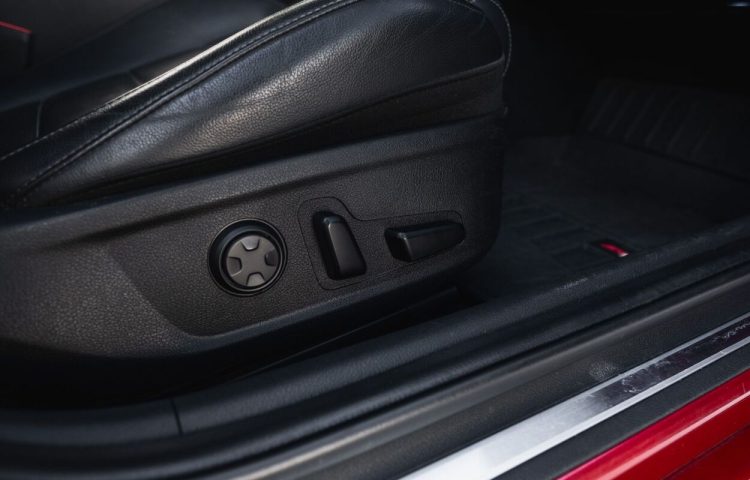 Osta kasutatud Kia Stinger 2018 värv punane Tallinnas