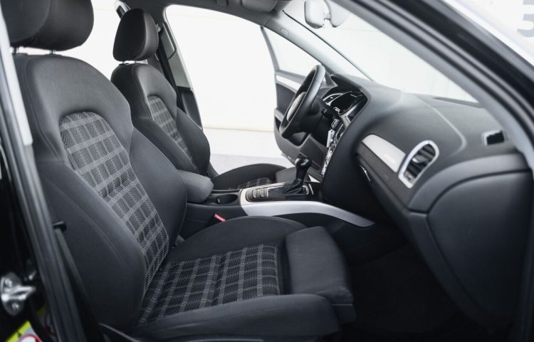 Osta kasutatud Audi A4 2013 värv must Tallinnas