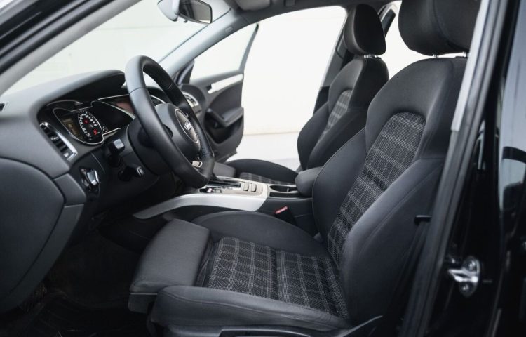 Osta kasutatud Audi A4 2013 värv must Tallinnas