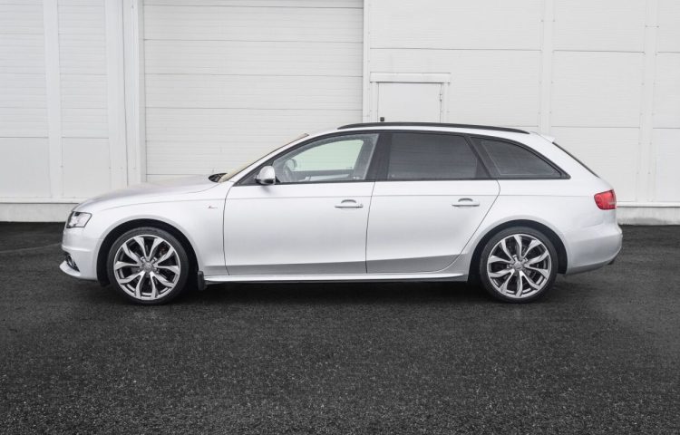 Osta kasutatud Audi A4 2010 värv hõbedane Tallinnas