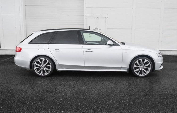 Osta kasutatud Audi A4 2010 värv hõbedane Tallinnas