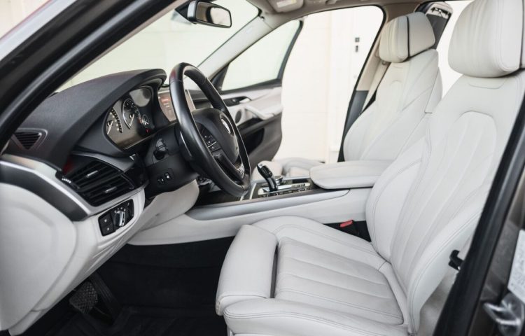 Osta kasutatud BMW X5 2018 värv beež Tallinnas