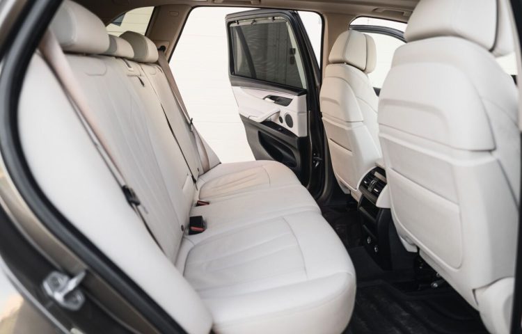 Osta kasutatud BMW X5 2018 värv beež Tallinnas