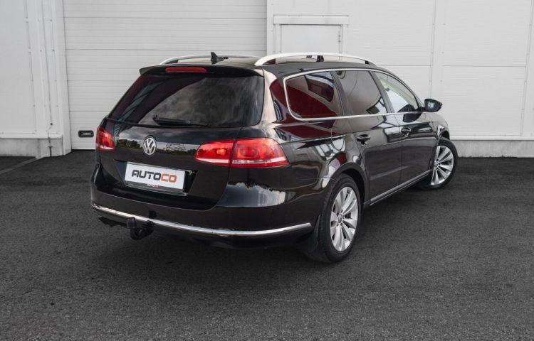 Osta kasutatud Volkswagen Passat 2011 värv must Tallinnas