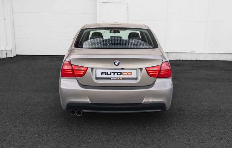 Osta kasutatud BMW 3 seeria: 320 2010 värv beež Tallinnas