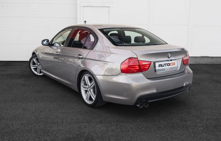 Osta kasutatud BMW 3 seeria: 320 2010 värv beež Tallinnas