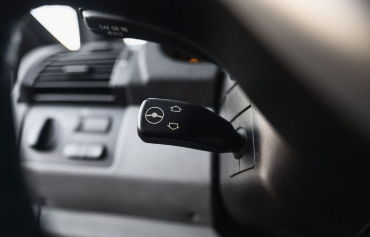 Osta kasutatud BMW X5 2000 värv must Tallinnas