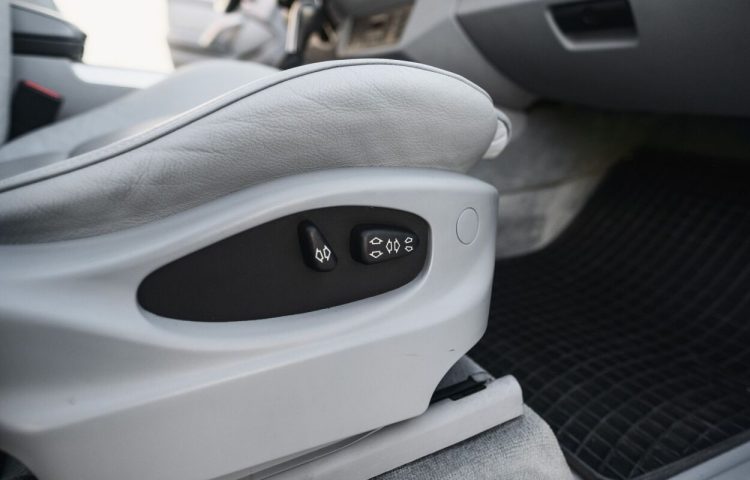 Osta kasutatud BMW X5 2000 värv must Tallinnas