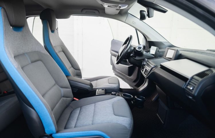 Osta kasutatud BMW i3 2014 värv tumehall Tallinnas