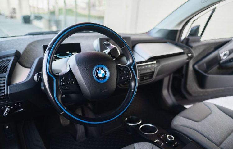 Osta kasutatud BMW i3 2014 värv tumehall Tallinnas