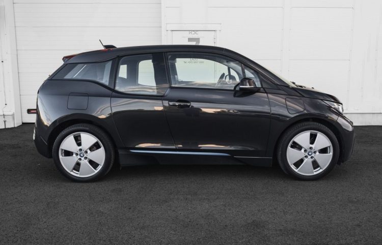 Osta kasutatud BMW i3 2014 värv tumehall Tallinnas