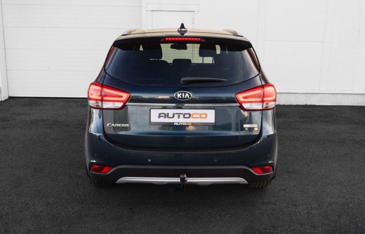 Osta kasutatud Kia Carens 2017 värv tumesinine Tallinnas