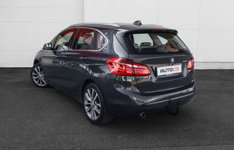 Osta kasutatud BMW 2. seeria: 218 2014 värv tumehall Tallinnas
