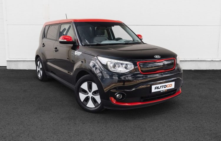 Osta kasutatud Kia Soul 2017 värv must Tallinnas