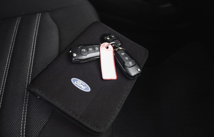 Osta kasutatud Ford Mondeo 2018 värv valge Tallinnas