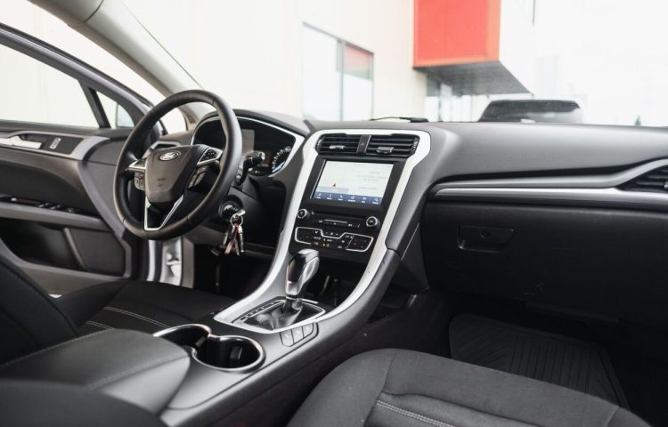 Osta kasutatud Ford Mondeo 2018 värv valge Tallinnas