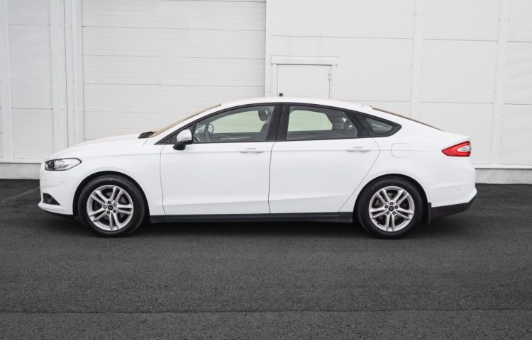 Osta kasutatud Ford Mondeo 2018 värv valge Tallinnas