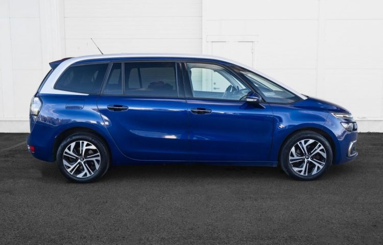 Osta kasutatud Citroen C4 Picasso: Grand C4 Picasso 2017 värv sinine Tallinnas