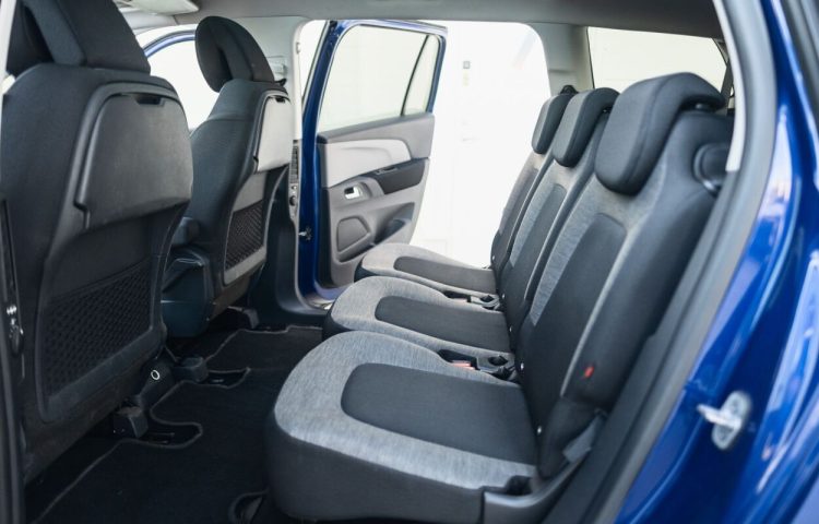 Osta kasutatud Citroen C4 Picasso: Grand C4 Picasso 2017 värv sinine Tallinnas