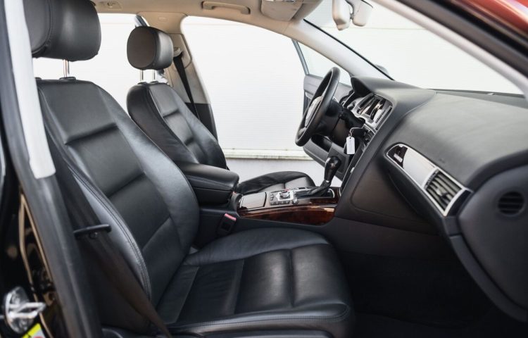 Osta kasutatud Audi A6 2009 värv must Tallinnas