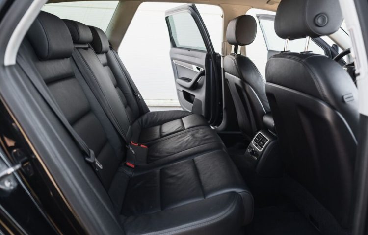 Osta kasutatud Audi A6 2009 värv must Tallinnas