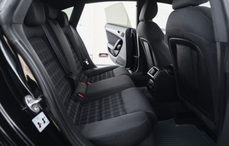 Osta kasutatud Audi A5 2012 värv must Tallinnas