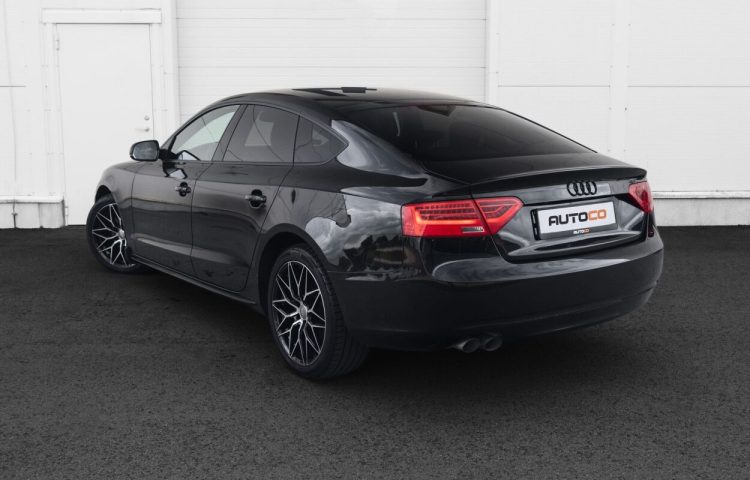 Osta kasutatud Audi A5 2012 värv must Tallinnas