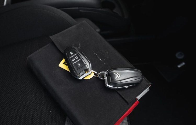 Osta kasutatud Citroen C4 Picasso: Grand C4 Picasso 2013 värv hõbedane Tallinnas