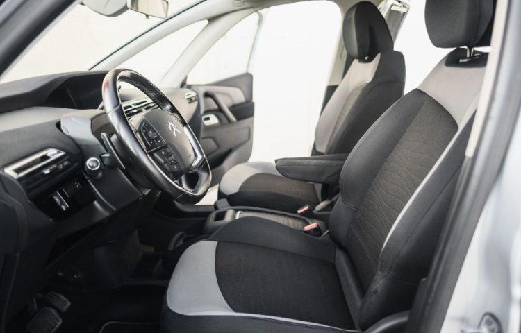 Osta kasutatud Citroen C4 Picasso: Grand C4 Picasso 2013 värv hõbedane Tallinnas