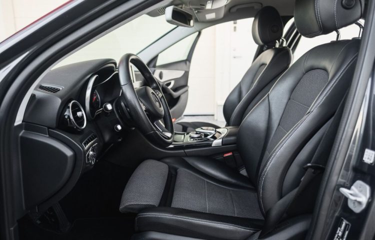 Osta kasutatud Mercedes-Benz C-klass: C 350 2015 värv tumehall Tallinnas