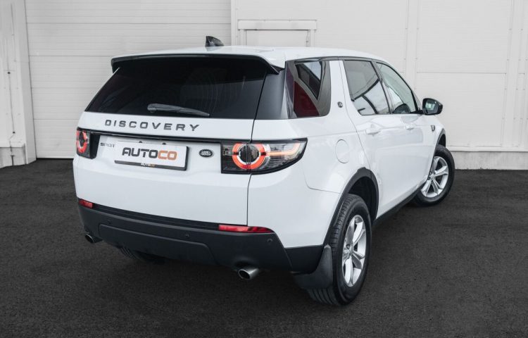 Osta kasutatud Land Rover Discovery Sport 2016 värv valge Tallinnas