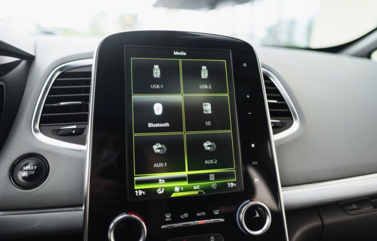 Osta kasutatud Renault Espace 2015 värv hall Tallinnas