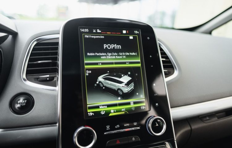 Osta kasutatud Renault Espace 2015 värv hall Tallinnas