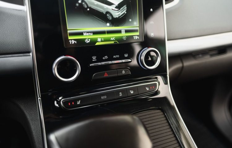 Osta kasutatud Renault Espace 2015 värv hall Tallinnas