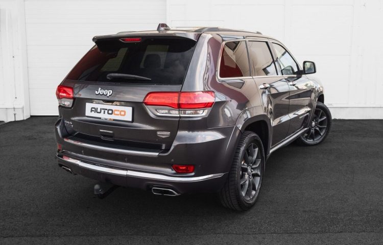 Osta kasutatud Jeep Grand Cherokee 2014 värv tumehall Tallinnas