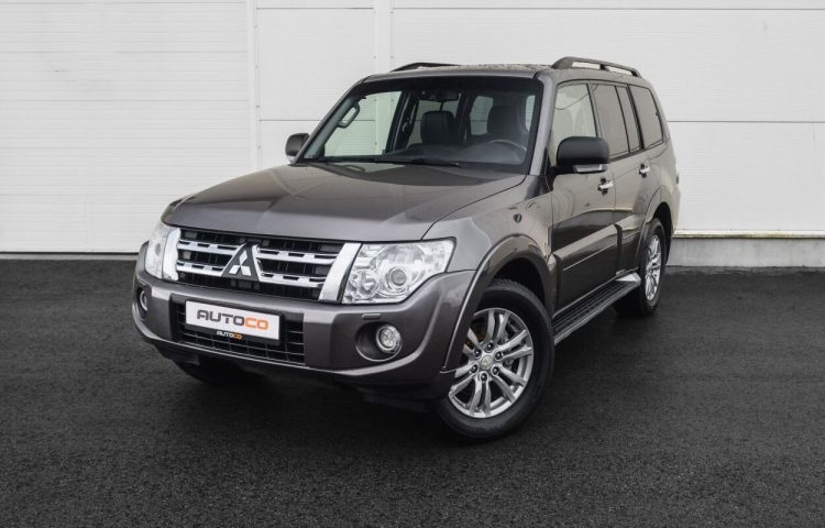 Osta kasutatud Mitsubishi Pajero 2012 värv pruun Tallinnas