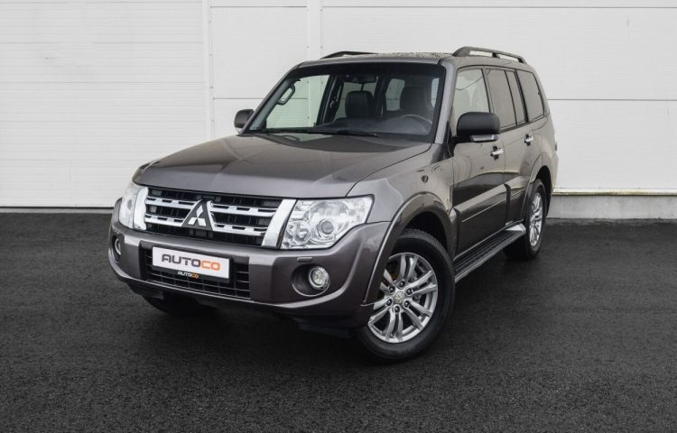 Osta kasutatud Mitsubishi Pajero 2012 värv pruun Tallinnas