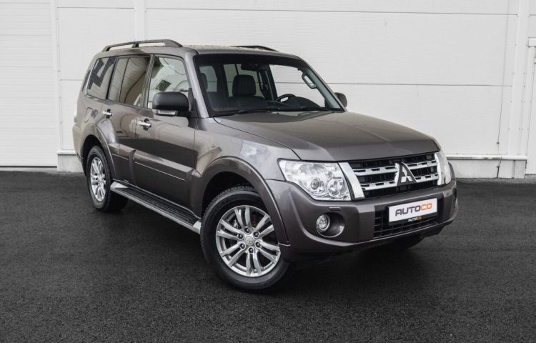 Osta kasutatud Mitsubishi Pajero 2012 värv pruun Tallinnas