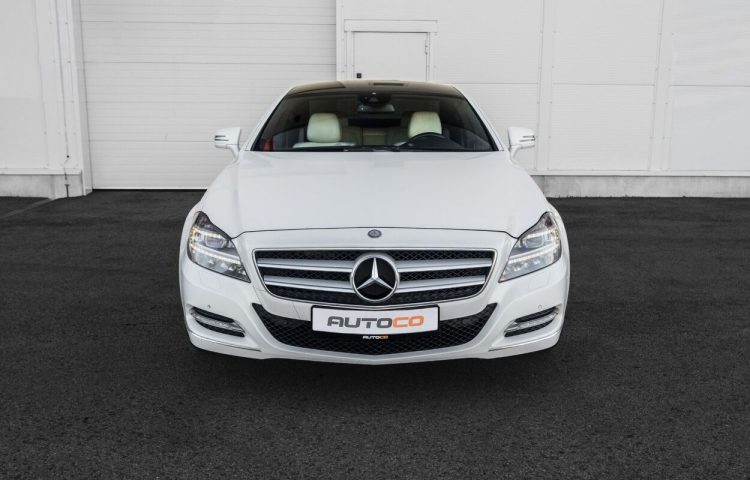 Osta kasutatud Mercedes-Benz CLS-klass: CLS 350 2011 värv valge Tallinnas