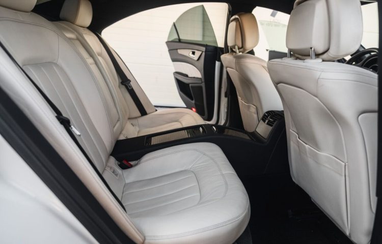Osta kasutatud Mercedes-Benz CLS-klass: CLS 350 2011 värv valge Tallinnas