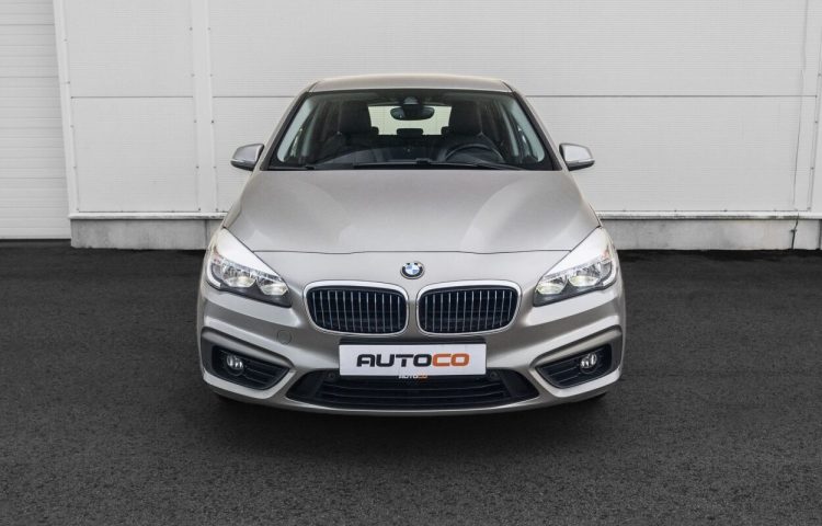 Osta kasutatud BMW 2. seeria: 225 2016 värv beež Tallinnas