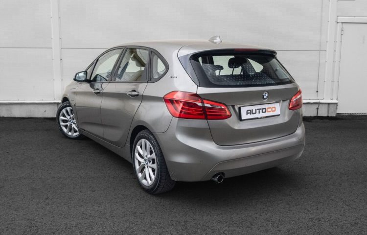 Osta kasutatud BMW 2. seeria: 225 2016 värv beež Tallinnas