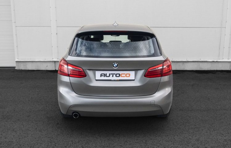 Osta kasutatud BMW 2. seeria: 225 2016 värv beež Tallinnas