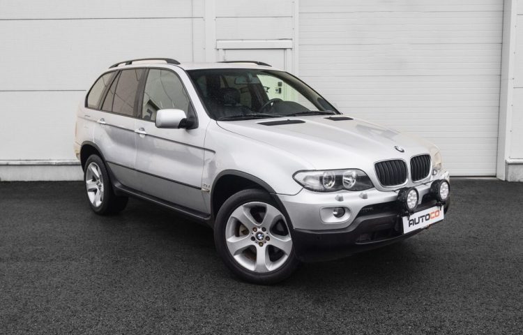 Osta kasutatud BMW X5 2005 värv hõbedane Tallinnas