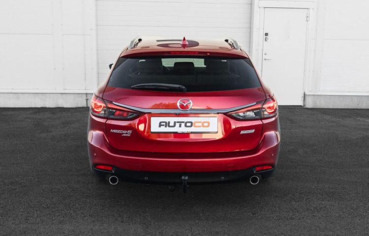 Osta kasutatud Mazda 6 2015 värv punane Tallinnas