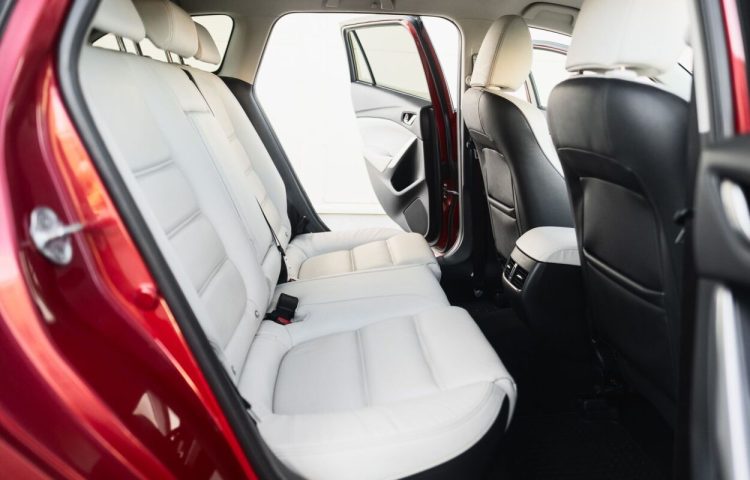 Osta kasutatud Mazda 6 2015 värv punane Tallinnas