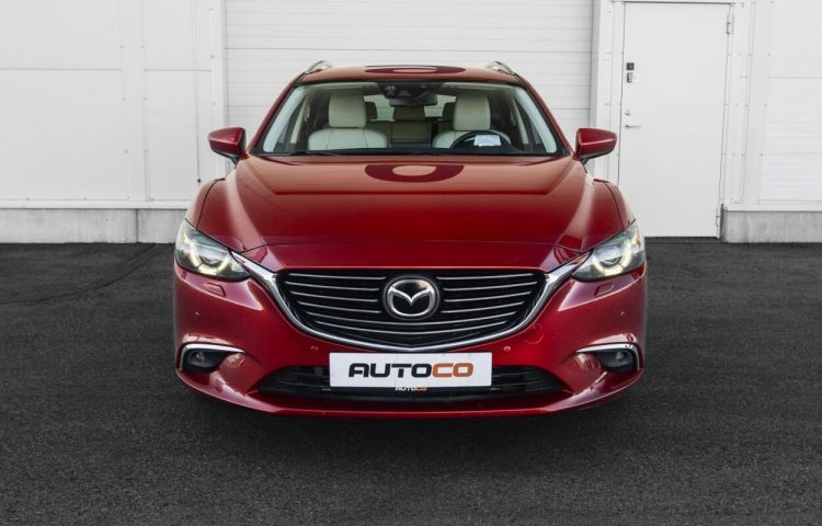 Osta kasutatud Mazda 6 2015 värv punane Tallinnas
